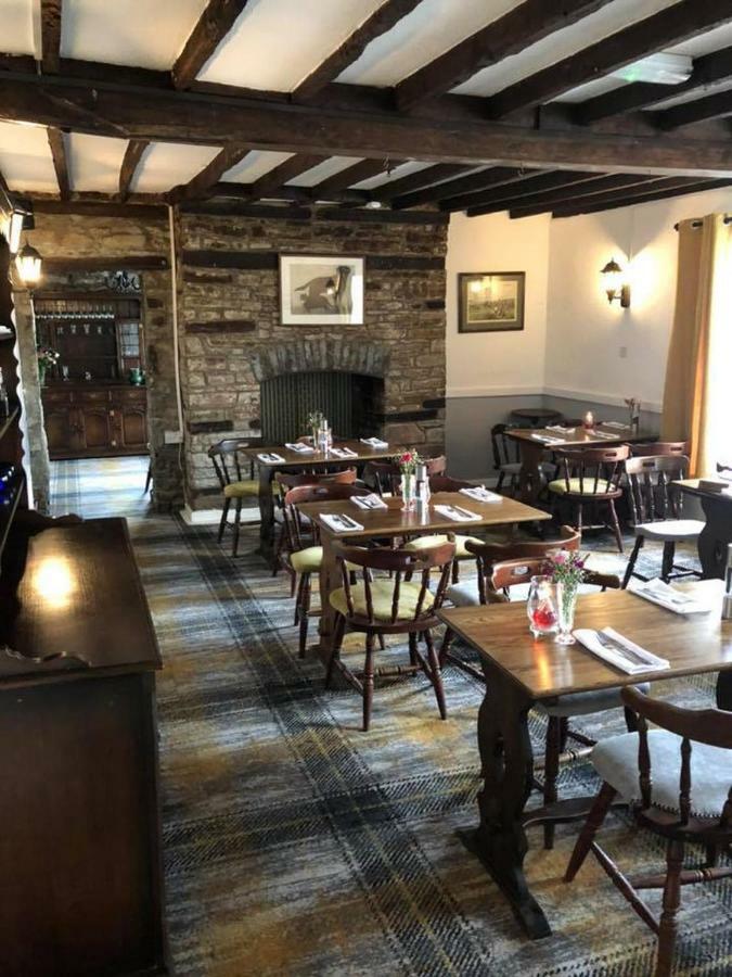 The Griffin Llyswen Hotel Brecon Exterior photo