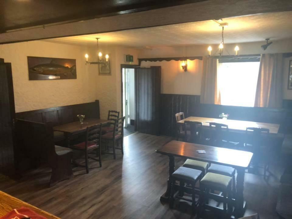 The Griffin Llyswen Hotel Brecon Exterior photo